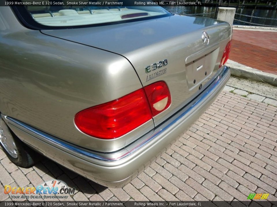 1999 Mercedes-Benz E 320 Sedan Smoke Silver Metallic / Parchment Photo #14