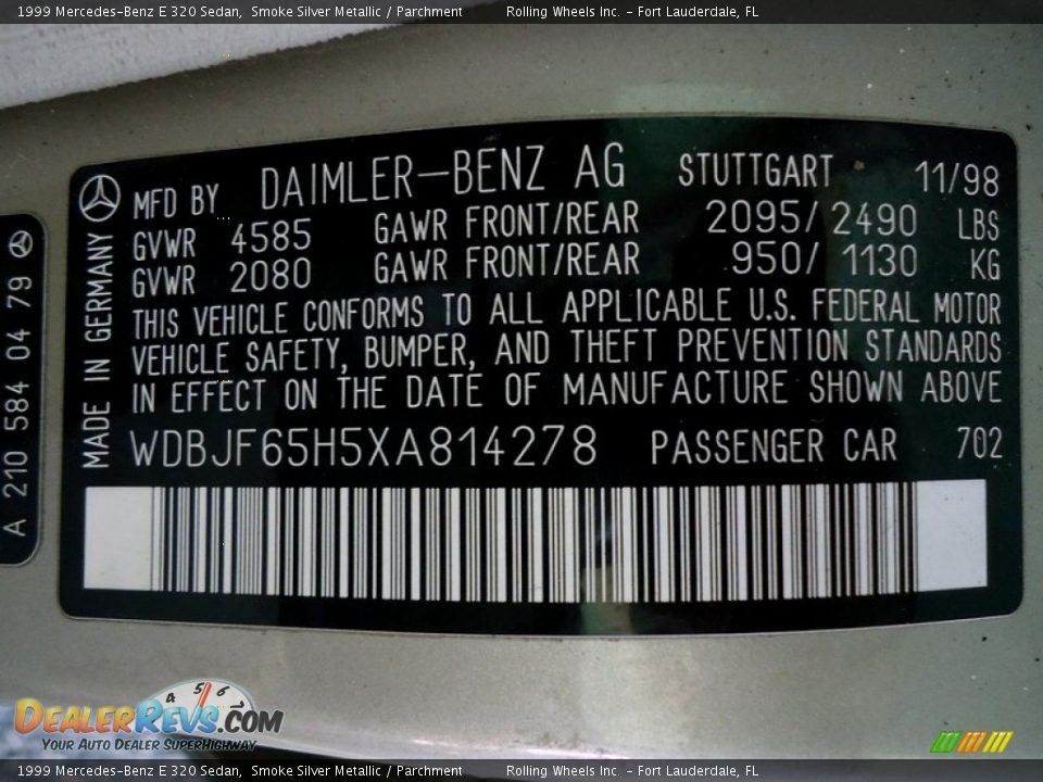 1999 Mercedes-Benz E 320 Sedan Smoke Silver Metallic / Parchment Photo #36