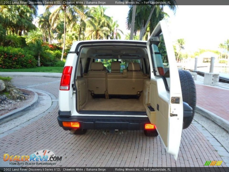 2002 Land Rover Discovery II Series II SD Chawton White / Bahama Beige Photo #29