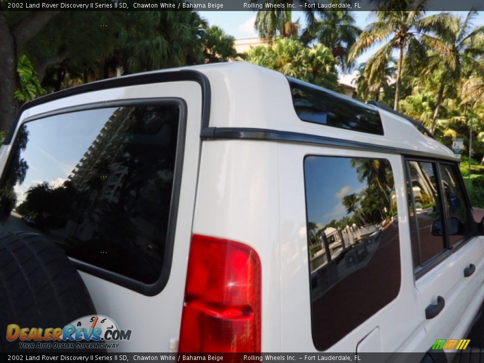 2002 Land Rover Discovery II Series II SD Chawton White / Bahama Beige Photo #32