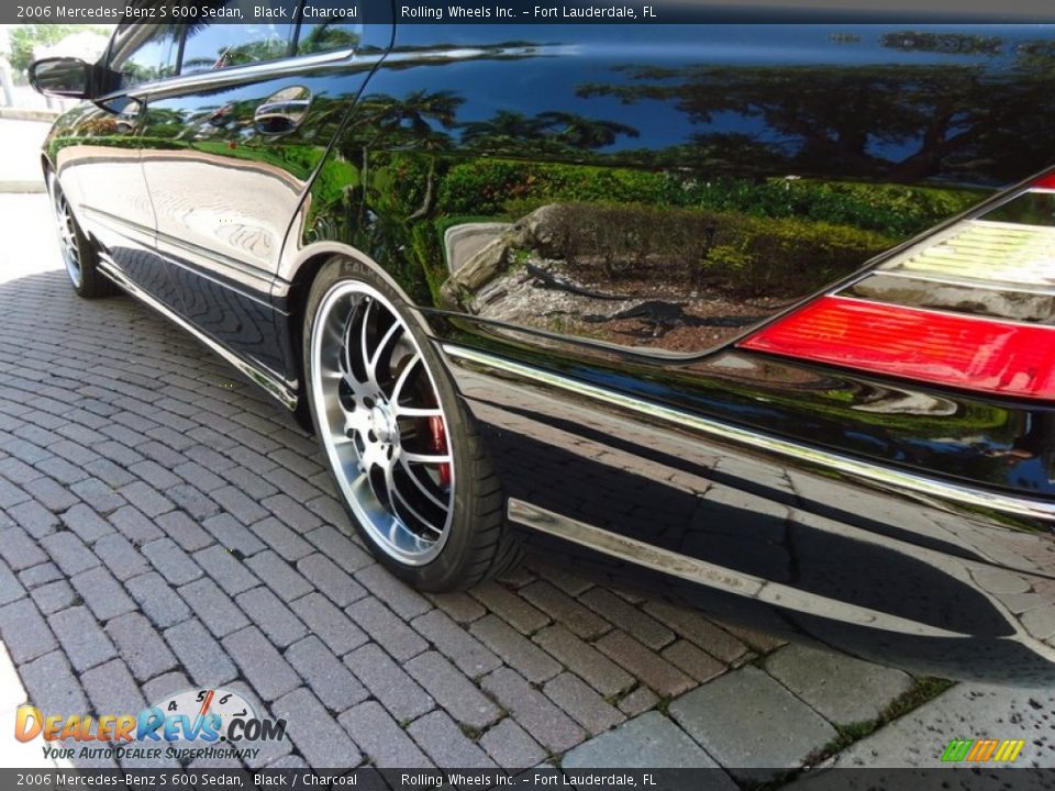 2006 Mercedes-Benz S 600 Sedan Black / Charcoal Photo #17