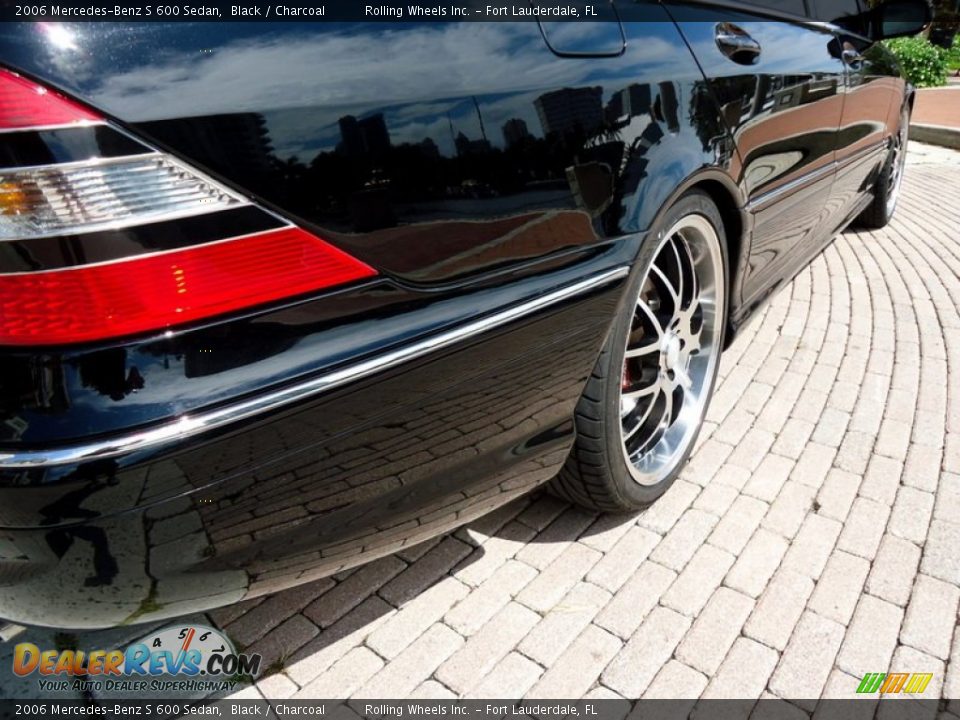 2006 Mercedes-Benz S 600 Sedan Black / Charcoal Photo #23