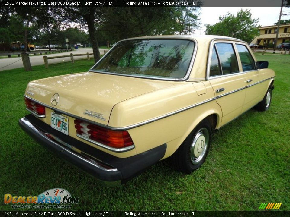 1981 Mercedes-Benz E Class 300 D Sedan Light Ivory / Tan Photo #5