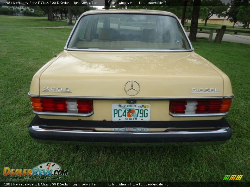 1981 Mercedes-Benz E Class 300 D Sedan Light Ivory / Tan Photo #6