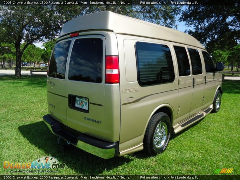 2005 Chevrolet Express 1500 Passenger Conversion Van Sandstone Metallic / Neutral Photo #5