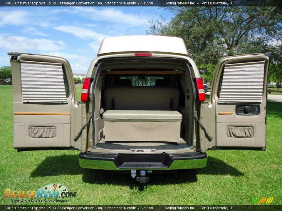 2005 Chevrolet Express 1500 Passenger Conversion Van Trunk Photo #8