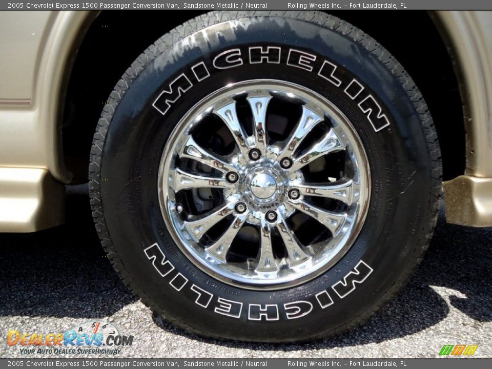 2005 Chevrolet Express 1500 Passenger Conversion Van Sandstone Metallic / Neutral Photo #33
