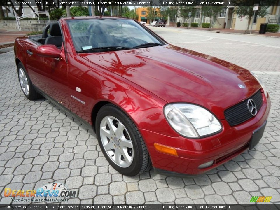Front 3/4 View of 2000 Mercedes-Benz SLK 230 Kompressor Roadster Photo #12