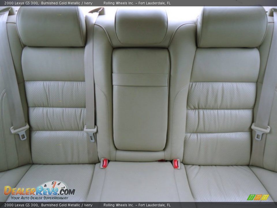 Rear Seat of 2000 Lexus GS 300 Photo #16