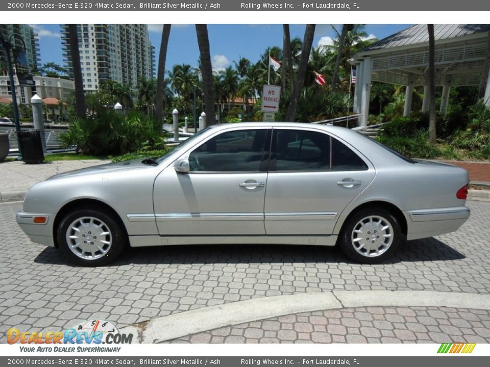Brilliant Silver Metallic 2000 Mercedes-Benz E 320 4Matic Sedan Photo #13