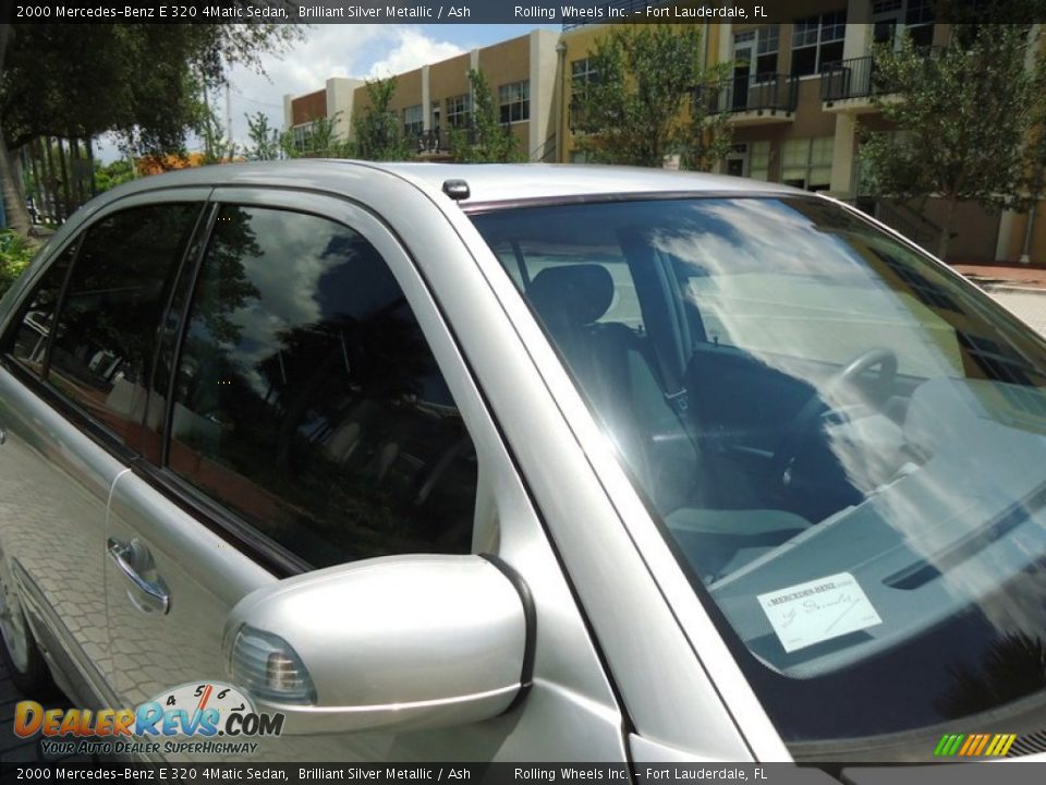 2000 Mercedes-Benz E 320 4Matic Sedan Brilliant Silver Metallic / Ash Photo #18