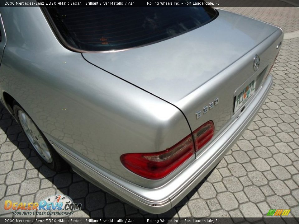 2000 Mercedes-Benz E 320 4Matic Sedan Brilliant Silver Metallic / Ash Photo #28