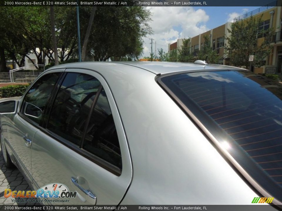 2000 Mercedes-Benz E 320 4Matic Sedan Brilliant Silver Metallic / Ash Photo #36