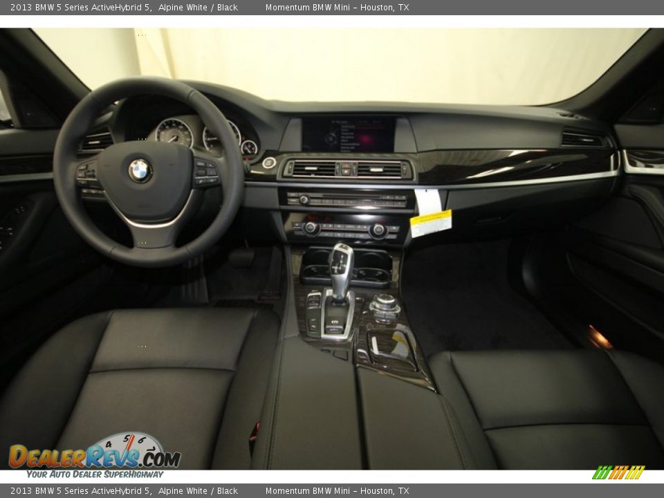 Dashboard of 2013 BMW 5 Series ActiveHybrid 5 Photo #4