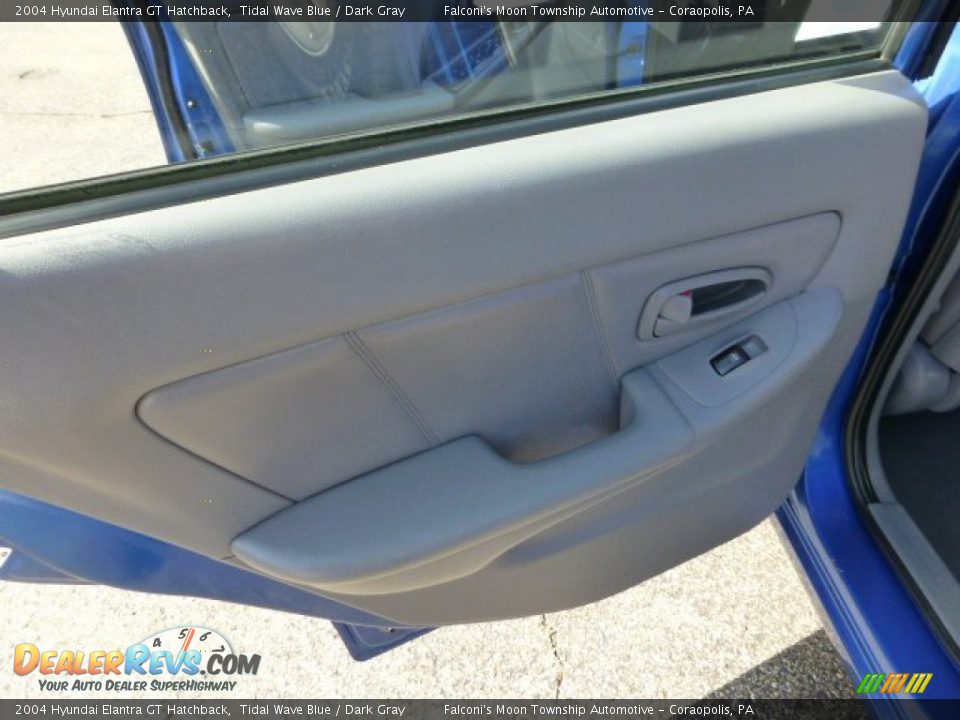 2004 Hyundai Elantra GT Hatchback Tidal Wave Blue / Dark Gray Photo #18