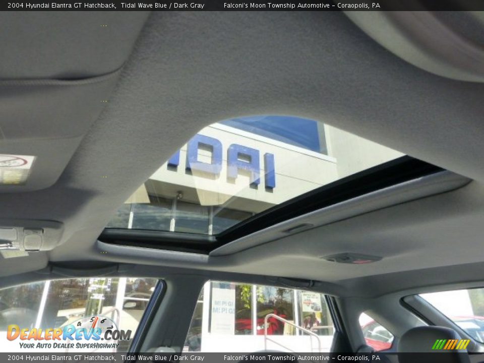 2004 Hyundai Elantra GT Hatchback Tidal Wave Blue / Dark Gray Photo #21