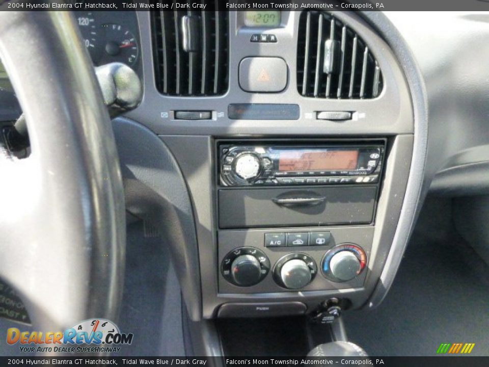 2004 Hyundai Elantra GT Hatchback Tidal Wave Blue / Dark Gray Photo #23