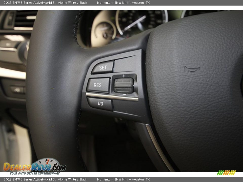 Controls of 2013 BMW 5 Series ActiveHybrid 5 Photo #24