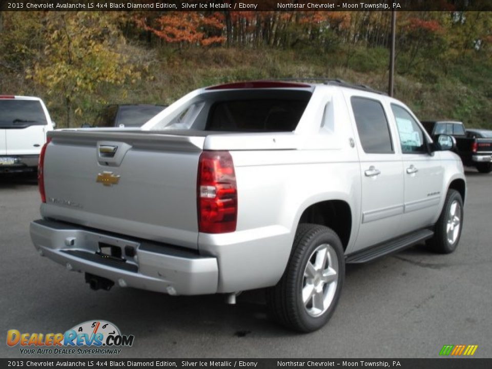2013 Chevrolet Avalanche LS 4x4 Black Diamond Edition Silver Ice Metallic / Ebony Photo #8