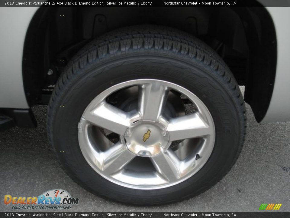 2013 Chevrolet Avalanche LS 4x4 Black Diamond Edition Wheel Photo #9
