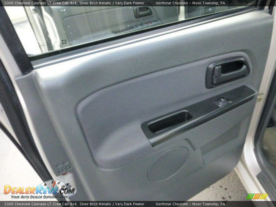2006 Chevrolet Colorado LT Crew Cab 4x4 Silver Birch Metallic / Very Dark Pewter Photo #14