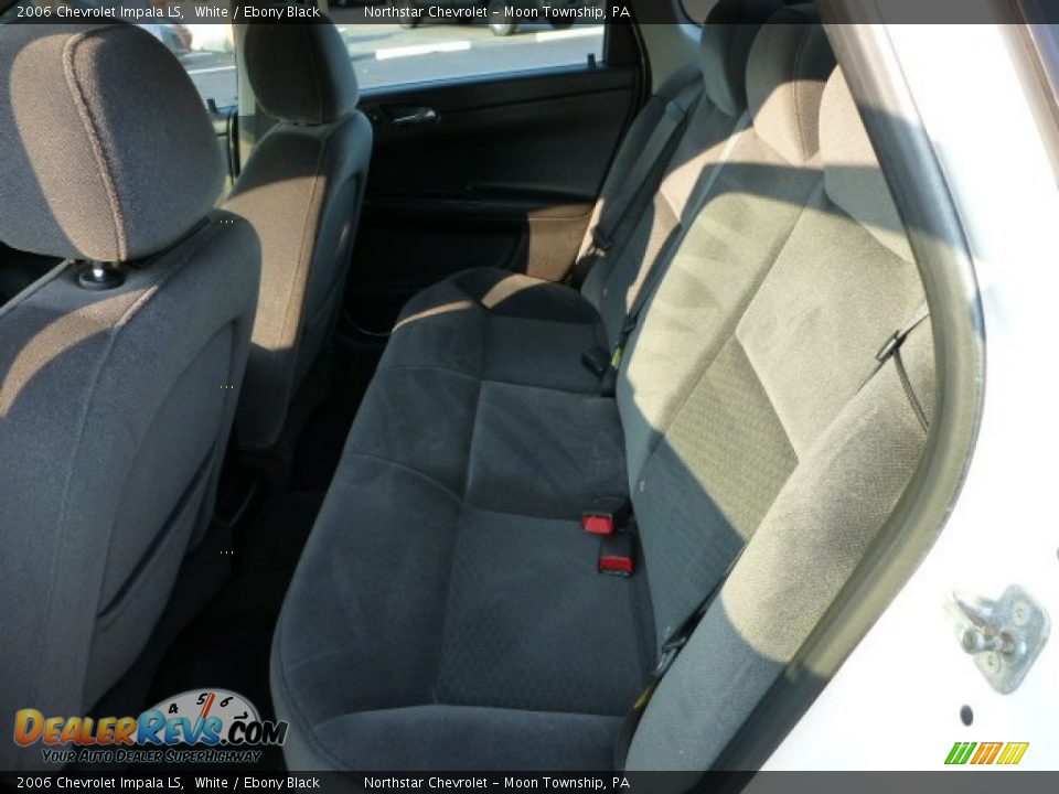 2006 Chevrolet Impala LS White / Ebony Black Photo #11