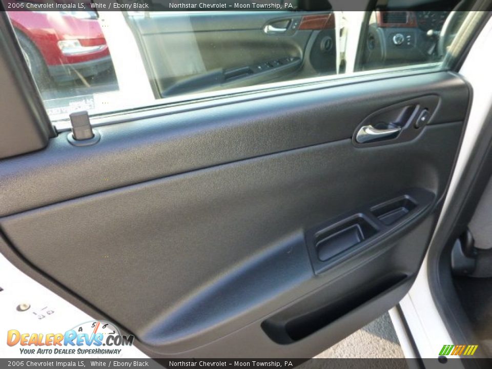 2006 Chevrolet Impala LS White / Ebony Black Photo #13