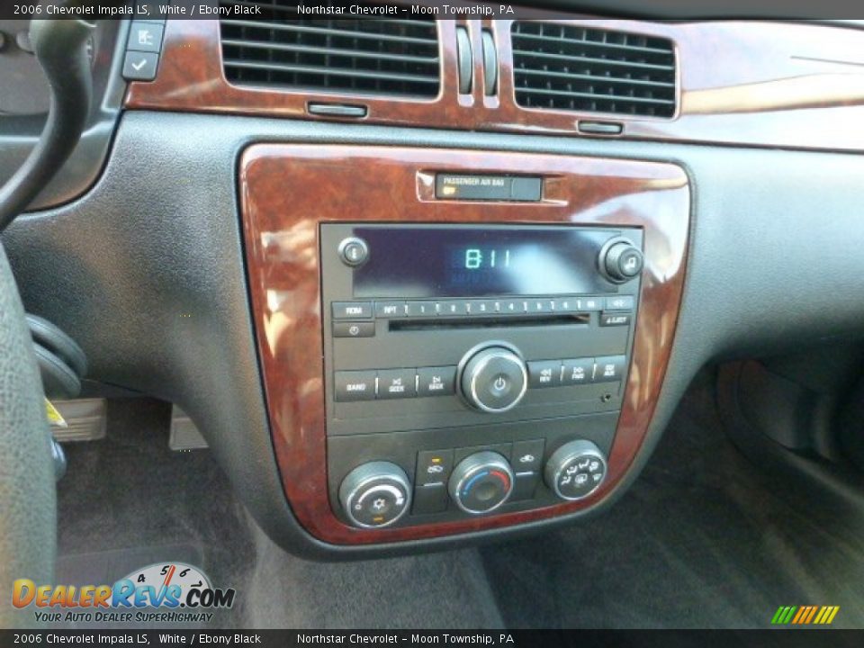 2006 Chevrolet Impala LS White / Ebony Black Photo #18