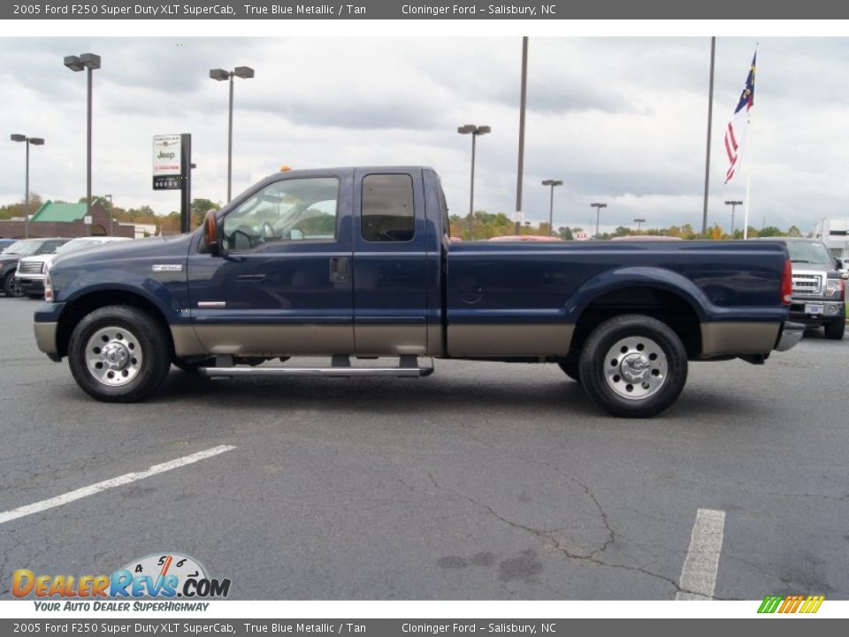 2005 Ford F250 Super Duty XLT SuperCab True Blue Metallic / Tan Photo #5