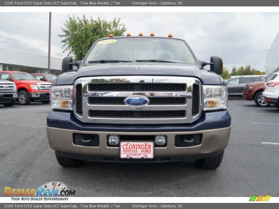 2005 Ford F250 Super Duty XLT SuperCab True Blue Metallic / Tan Photo #7