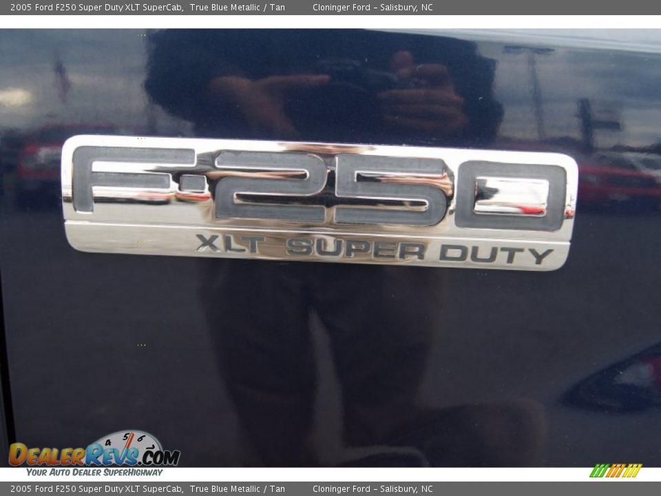 2005 Ford F250 Super Duty XLT SuperCab Logo Photo #16