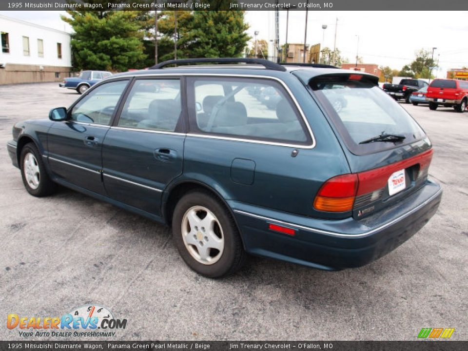 1995 Mitsubishi Diamante Wagon Panama Green Pearl Metallic / Beige Photo #4