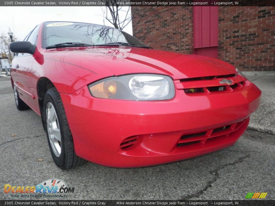 2005 Chevrolet Cavalier Sedan Victory Red / Graphite Gray Photo #1