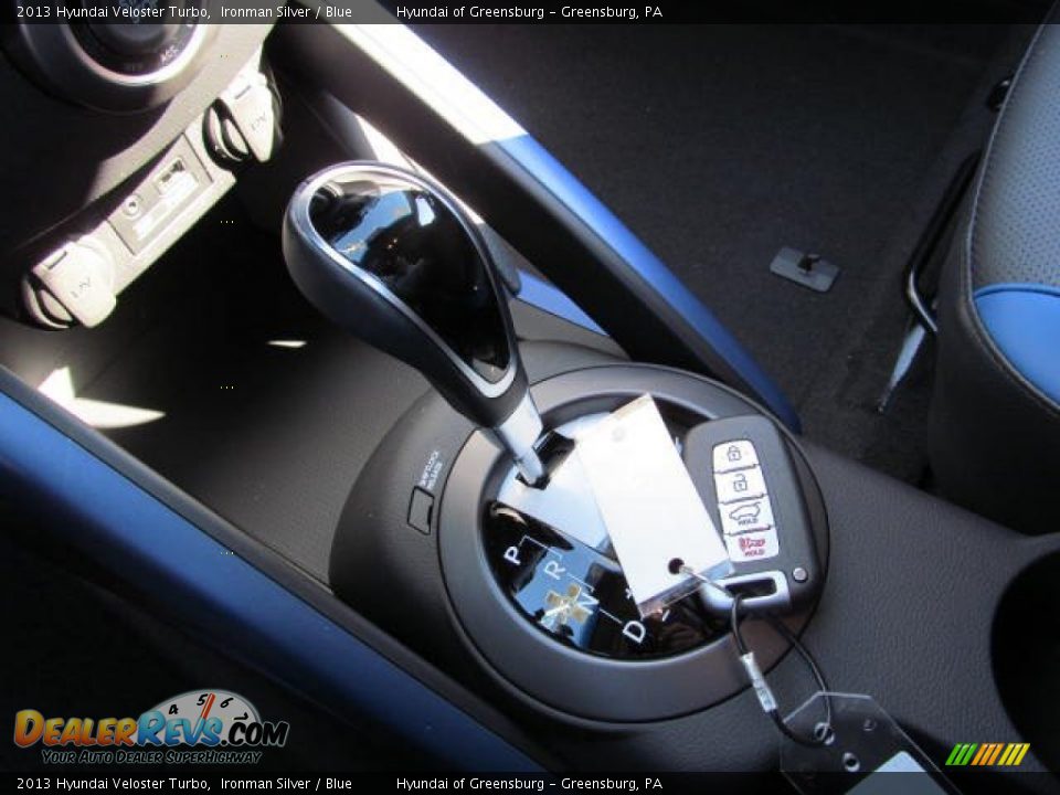 2013 Hyundai Veloster Turbo Shifter Photo #9