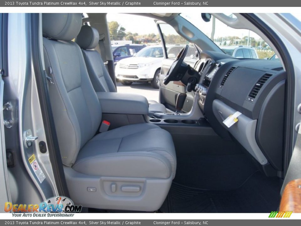 2013 Toyota Tundra Platinum CrewMax 4x4 Silver Sky Metallic / Graphite Photo #14