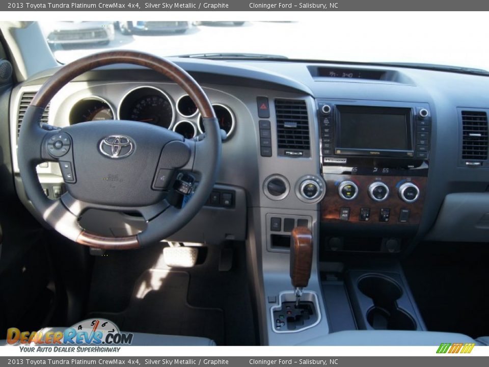 2013 Toyota Tundra Platinum CrewMax 4x4 Silver Sky Metallic / Graphite Photo #24