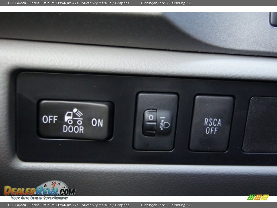 Controls of 2013 Toyota Tundra Platinum CrewMax 4x4 Photo #29