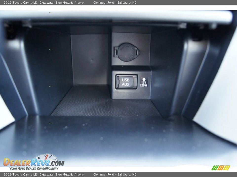 2012 Toyota Camry LE Clearwater Blue Metallic / Ivory Photo #29