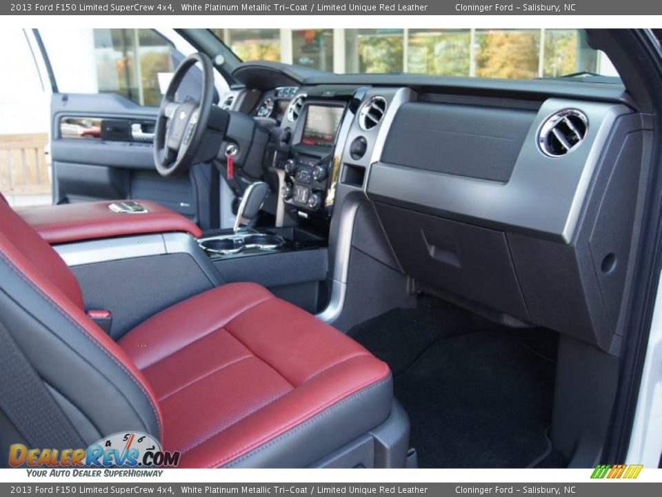 Dashboard of 2013 Ford F150 Limited SuperCrew 4x4 Photo #17