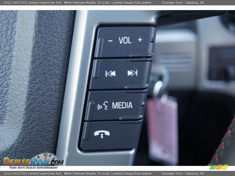 2013 Ford F150 Limited SuperCrew 4x4 White Platinum Metallic Tri-Coat / Limited Unique Red Leather Photo #35