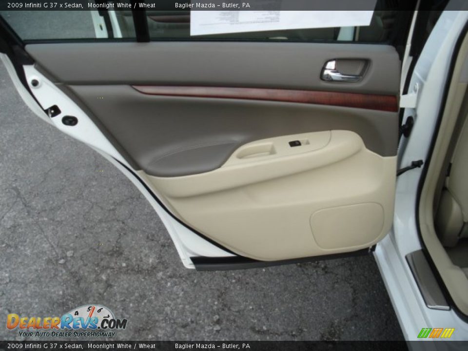 2009 Infiniti G 37 x Sedan Moonlight White / Wheat Photo #14