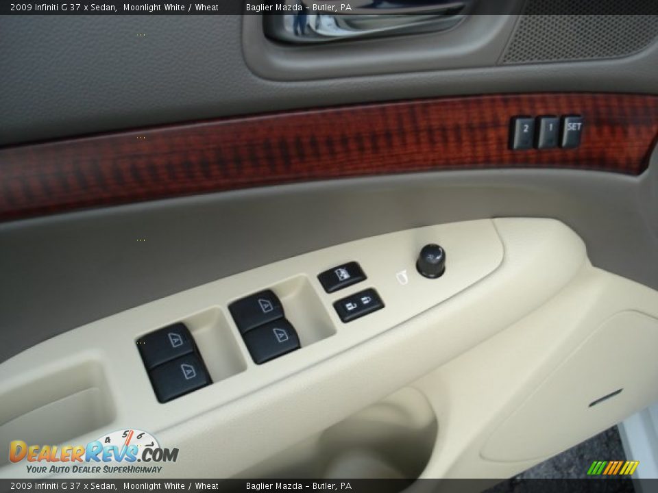 2009 Infiniti G 37 x Sedan Moonlight White / Wheat Photo #15