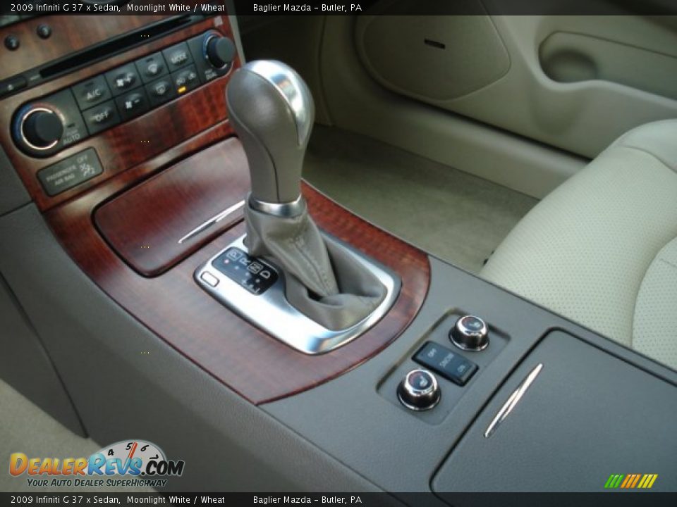 2009 Infiniti G 37 x Sedan Moonlight White / Wheat Photo #20