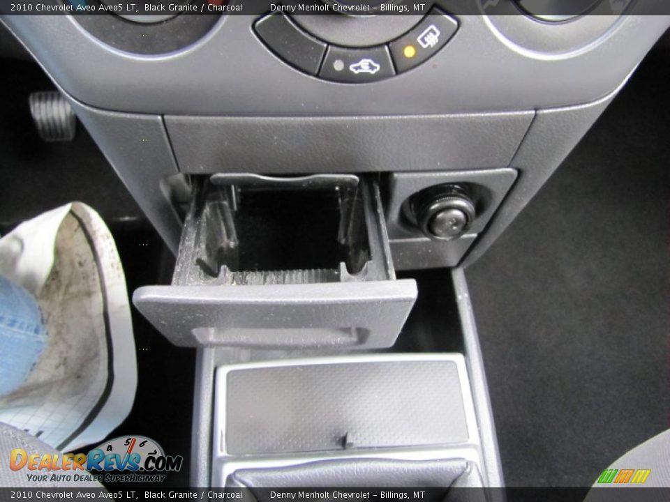 2010 Chevrolet Aveo Aveo5 LT Black Granite / Charcoal Photo #17