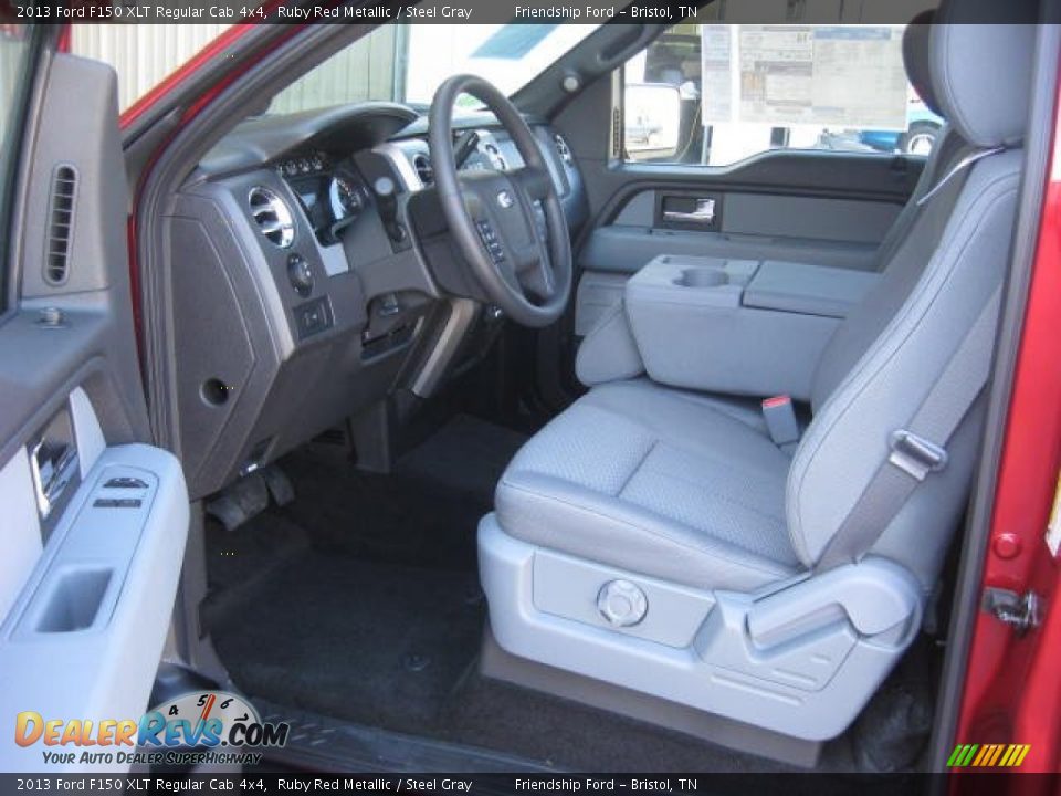 Front Seat of 2013 Ford F150 XLT Regular Cab 4x4 Photo #10