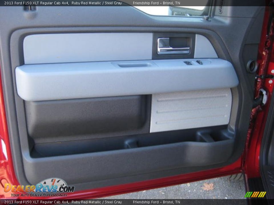 Door Panel of 2013 Ford F150 XLT Regular Cab 4x4 Photo #12