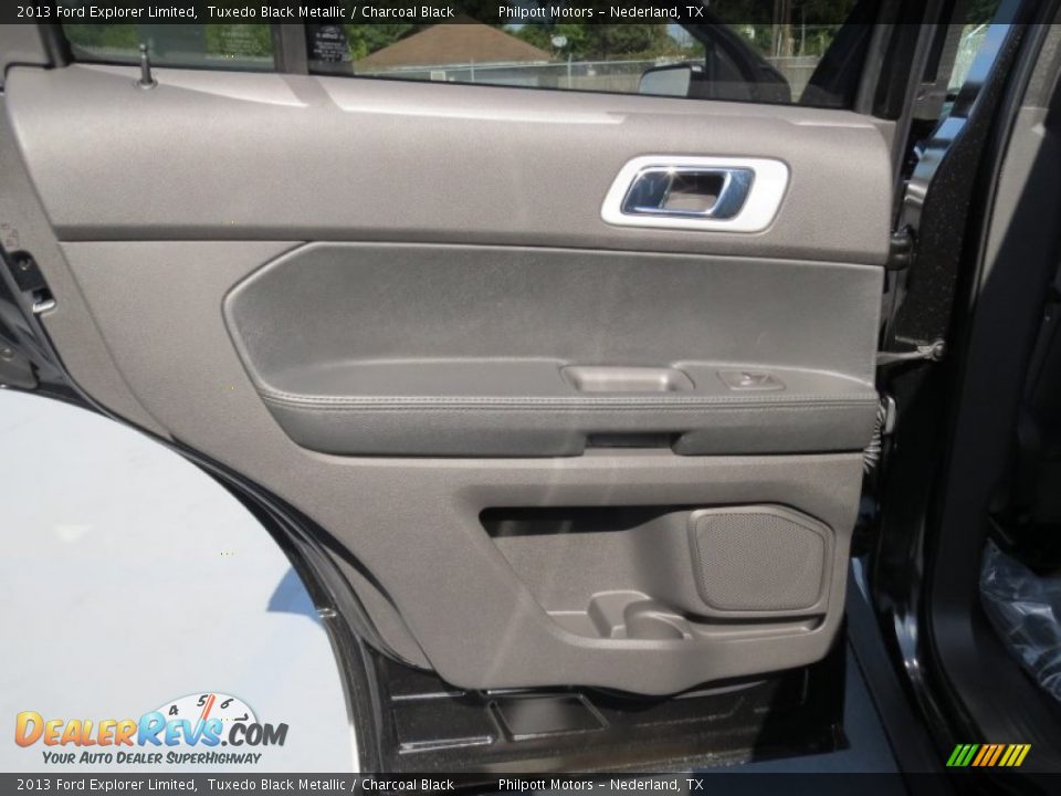 2013 Ford Explorer Limited Tuxedo Black Metallic / Charcoal Black Photo #20