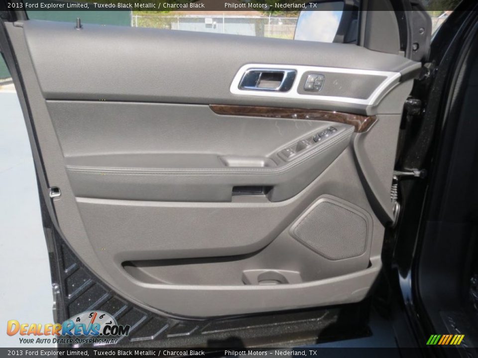 2013 Ford Explorer Limited Tuxedo Black Metallic / Charcoal Black Photo #23