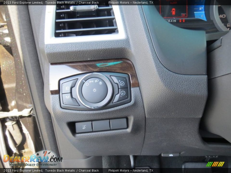 2013 Ford Explorer Limited Tuxedo Black Metallic / Charcoal Black Photo #35