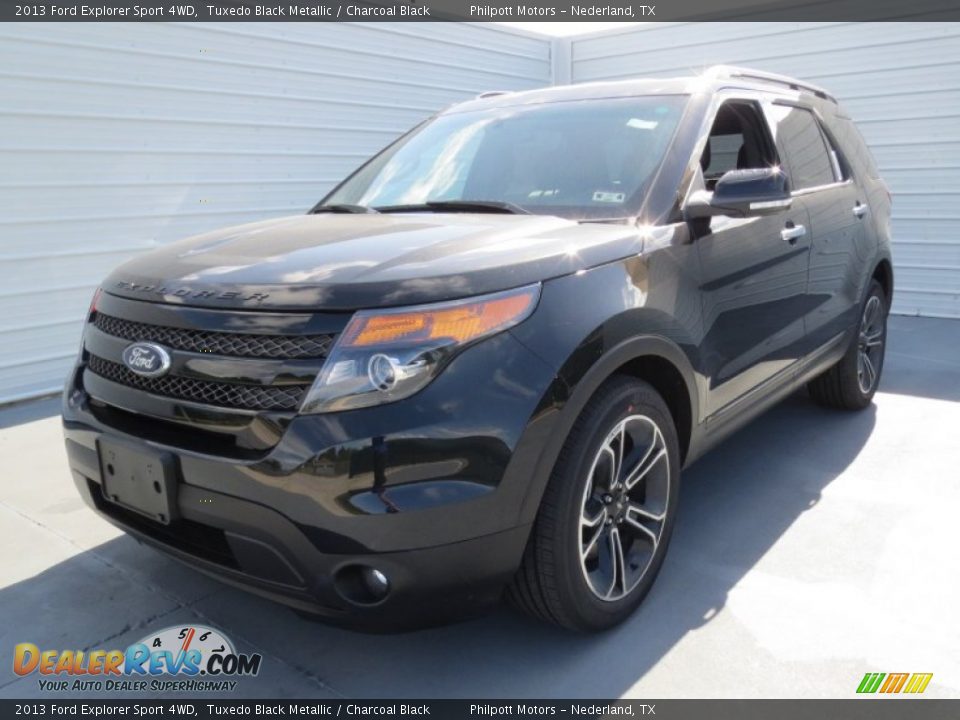 Front 3/4 View of 2013 Ford Explorer Sport 4WD Photo #6